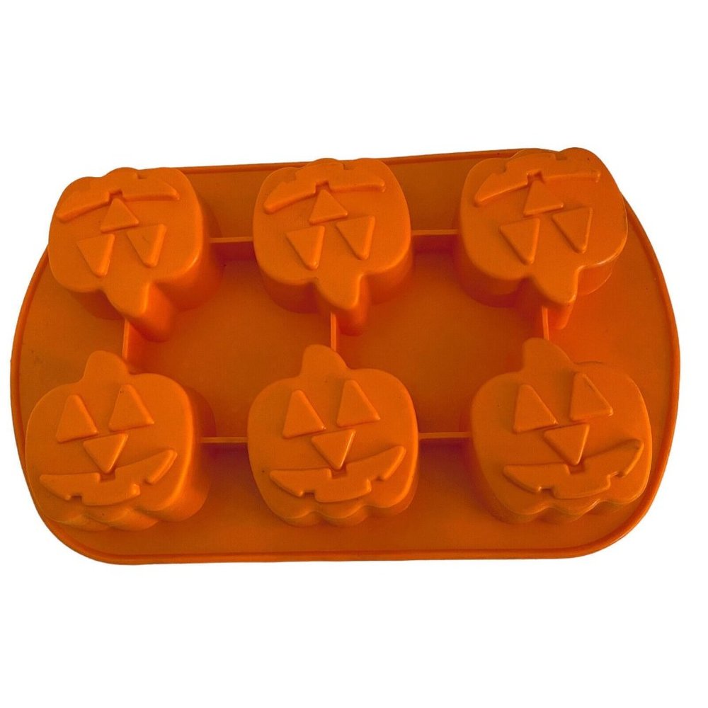 Wilton Jack‎ O'Lantern Orange 6 Cavity Silicone Mold Halloween Pumpkins